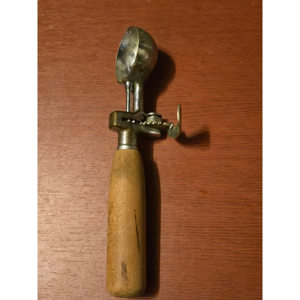 Vintage Arnold Racine Wis No 30 Ice Cream Scoop Wood Handle Pat 1927 Antique